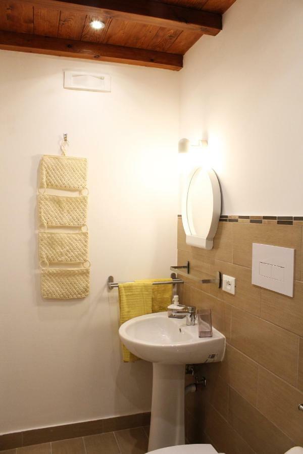 Il Giardino Di Laura Private Rooms Mondello Eksteriør billede